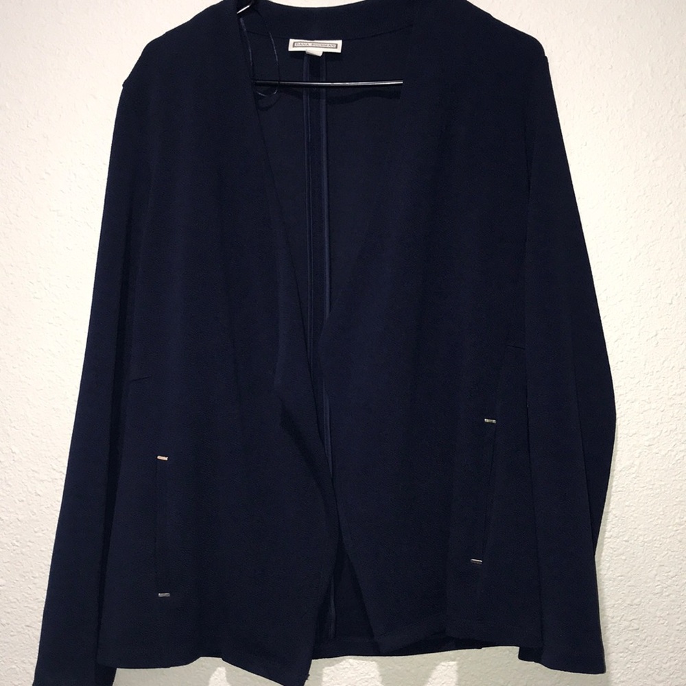 Dana buchman navy blue blazer